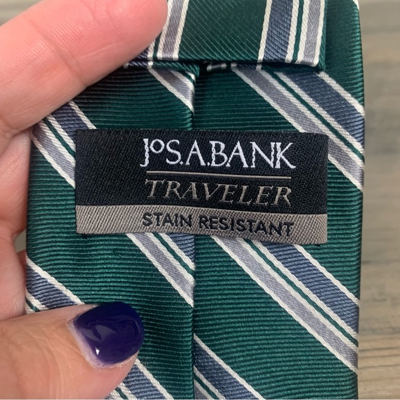 Jos A. Bank 100% Silk Traveler Stain Resistant Collection Bundle of ties - Picture 2 of 16